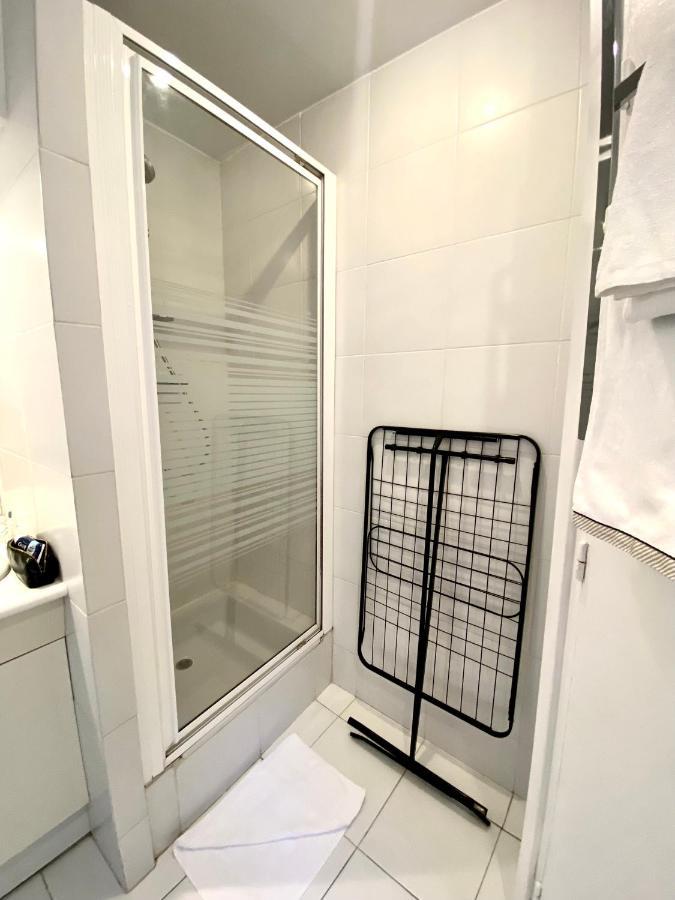 Elegant Studio Et Parking Dans Batiment Historique Saint-Tropez Exterior foto